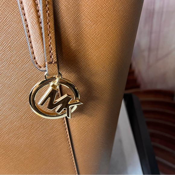 NWT Michael Kors Ciara Large Saffiano Luggage Leather Tote Bag, gorgeous - Picture 5 of 17